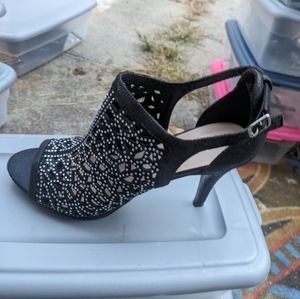 Rhinestone detail heeled sandals